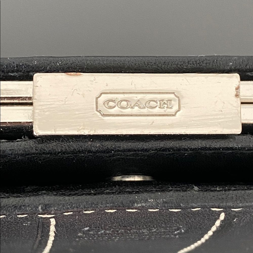 Coach Women’s Black Leather Wallet Silver Tone Hardware Logo Engraved Classic - Picture 3 of 11